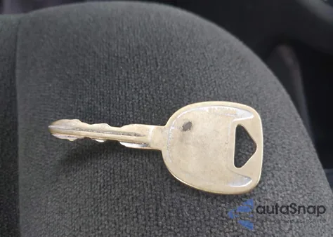 2004 Chevrolet Express G2500 из США, поврежденный, VIN 1GCGG25V041204257